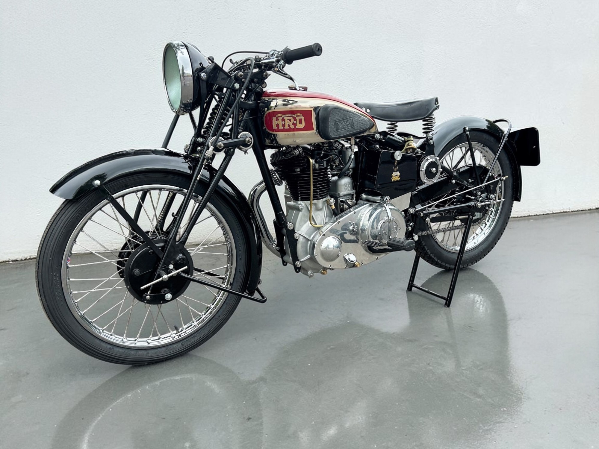 1939 Vincent-HRD Model Comet Series A 498cc front left view